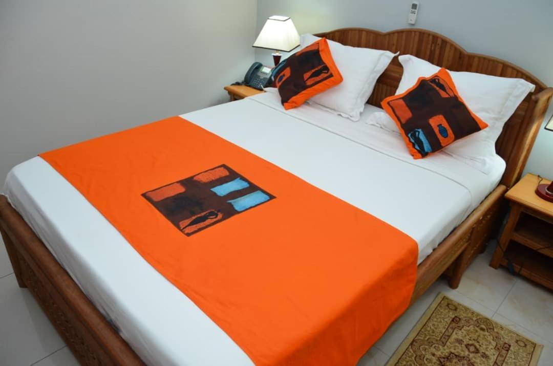 Congress Hotel Yaounde Ngoại thất bức ảnh