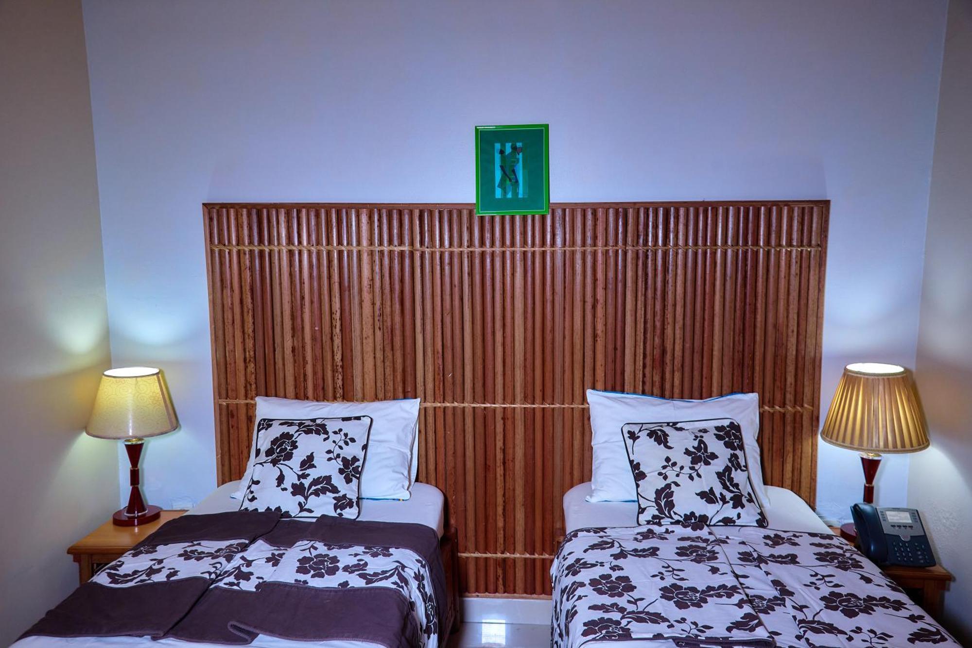 Congress Hotel Yaounde Ngoại thất bức ảnh