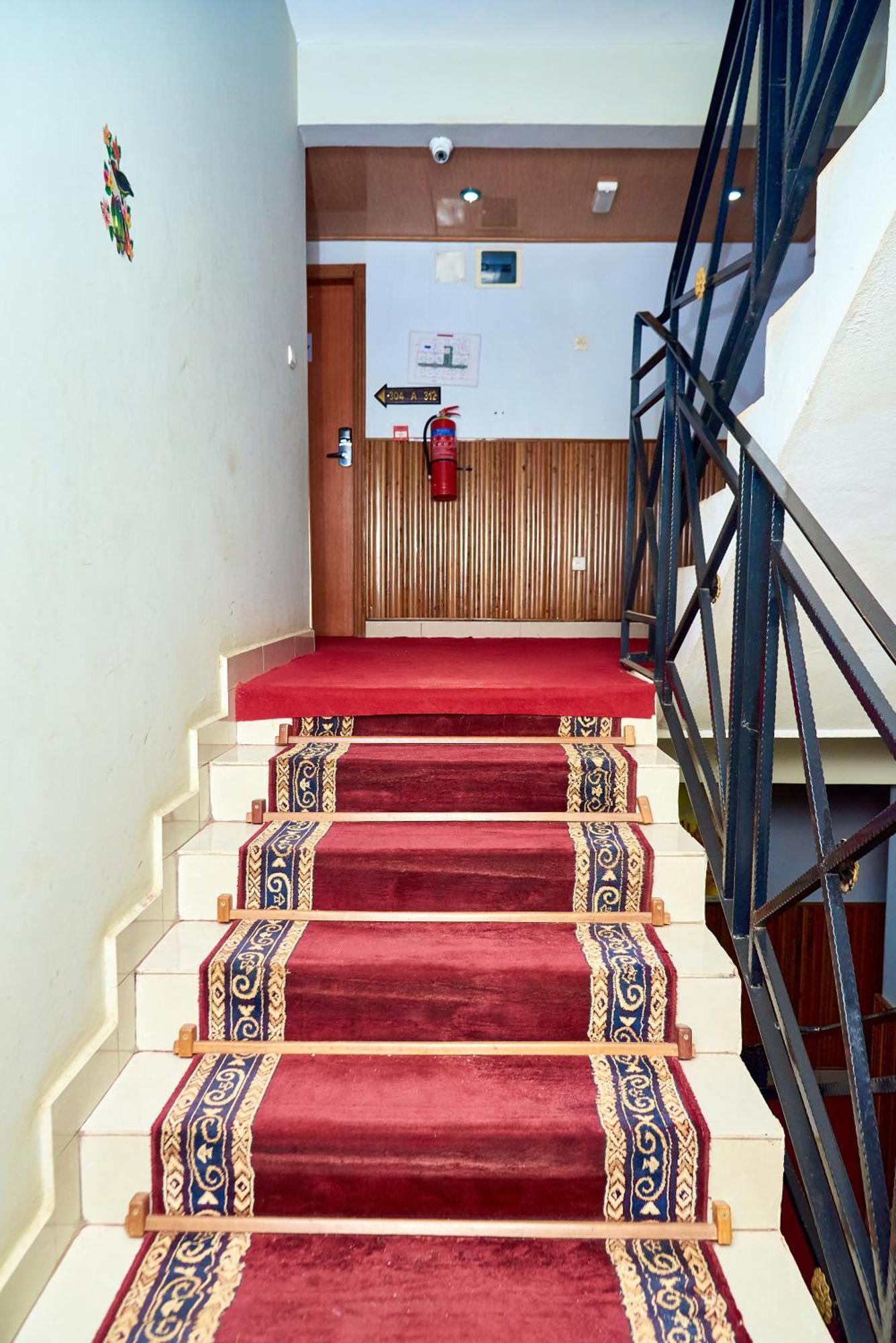 Congress Hotel Yaounde Ngoại thất bức ảnh