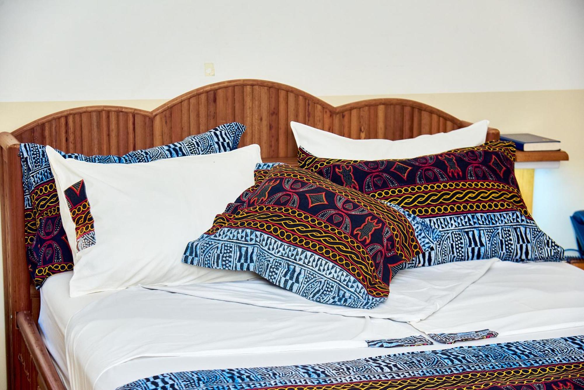 Congress Hotel Yaounde Ngoại thất bức ảnh